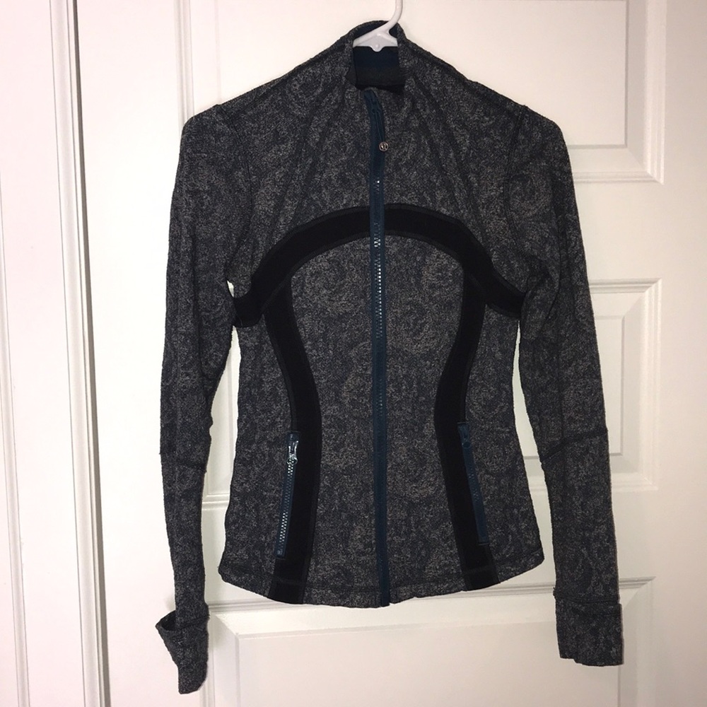 Vintage Lulu Lemon warm-up jacket😍😍